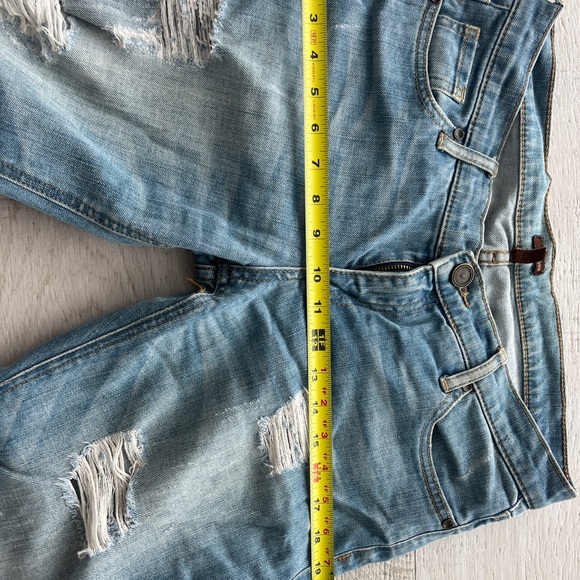 Edyson SOHO Relaxed Boyfriend Distressed Blue Jeans. Size 27 - Picture 6 of 6